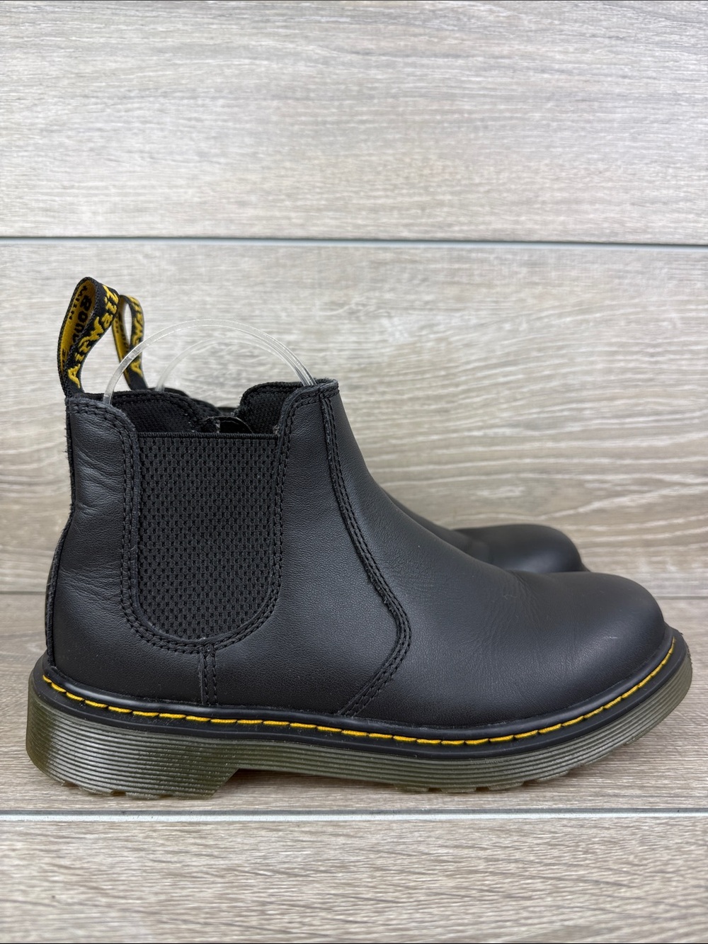 Dr Martens 2976Y Women’s Sz 6 Black Leather Side Zip Pull On Chelsea Boots